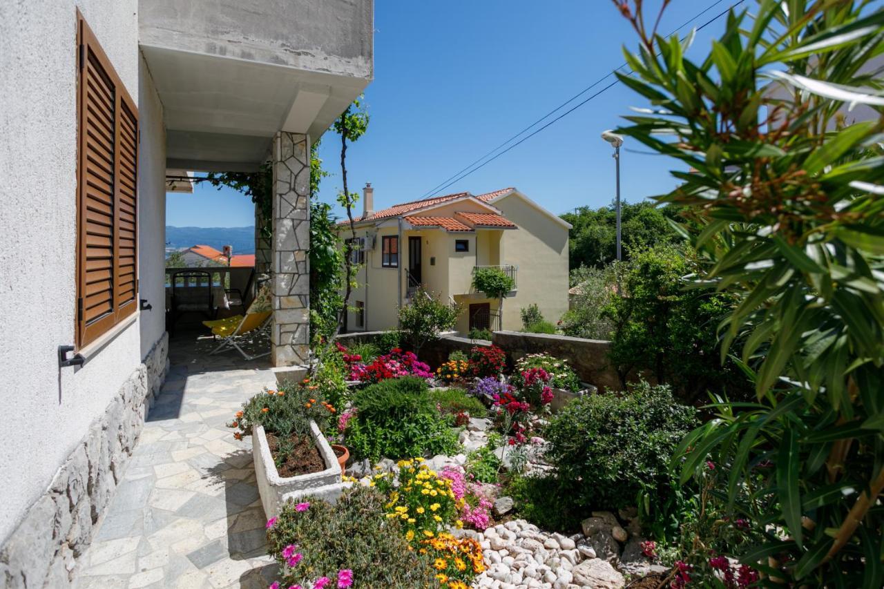 Apartments Jagoda Vrbnik Exterior photo